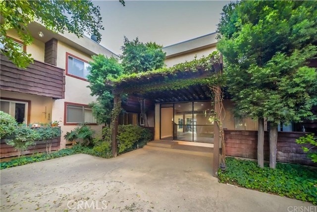  Home for Sale in Encino, California