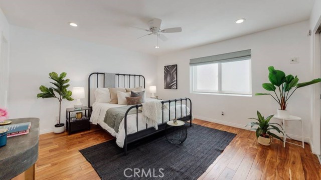 1427 12th Street, Manhattan Beach, California 90266, 2 Bedrooms Bedrooms, ,3 BathroomsBathrooms,Residential,Sold,12th,SR20201962