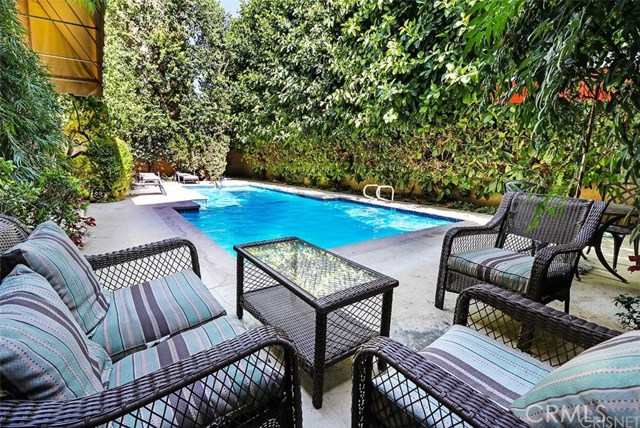 1 Bed Home for Sale in Studio City, California