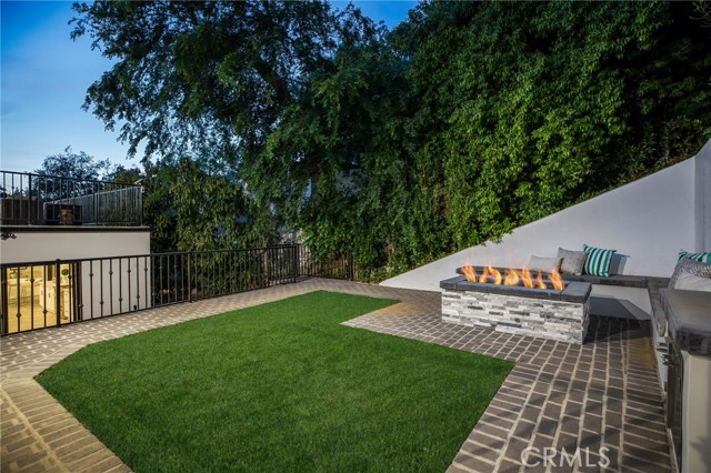 4 Bed Home for Sale in Hollywood Hills, California