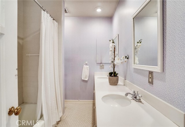 3 Bed Home for Sale in Sherman Oaks, California