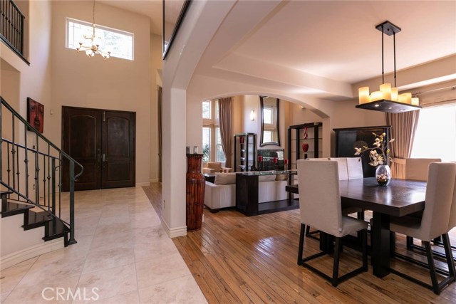 5 Bed Home for Sale in Valley Village, California