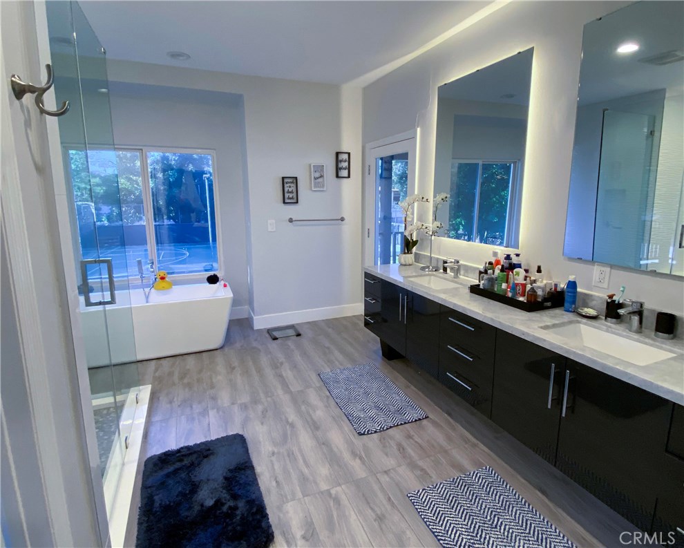 Photo for 22904 CALVERT Street, Woodland Hills, CA 91367 - Listing #SR-19233566 22904 CALVERT Street, Woodland Hills, CA 91367
