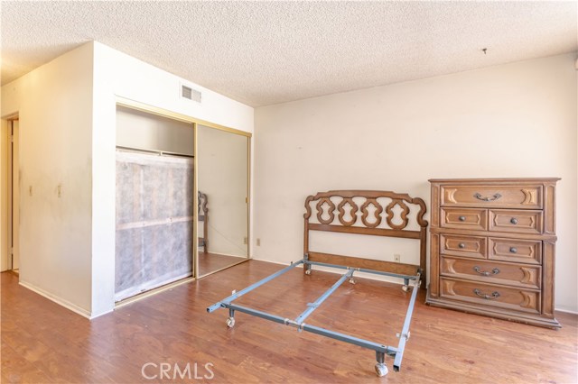 2 Bed Home for Sale in Van Nuys, California