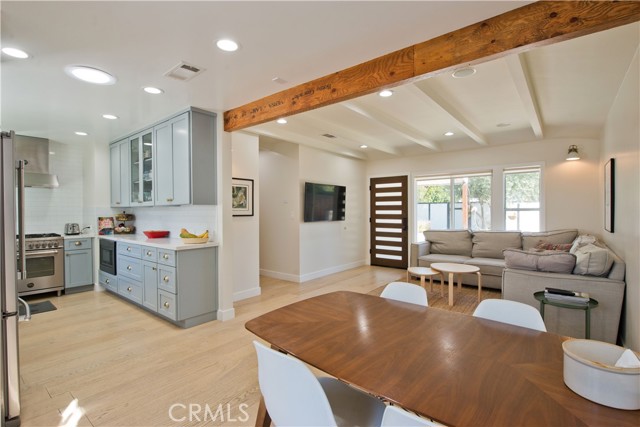 4 Bed Home for Sale in Sherman Oaks, California