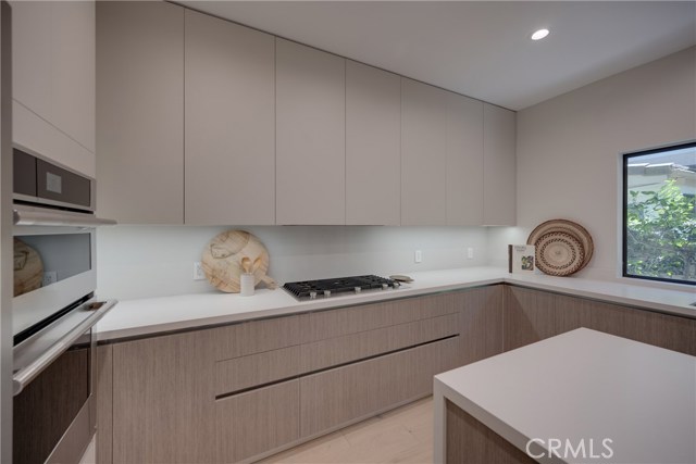 3 Bed Home for Sale in Encino, California