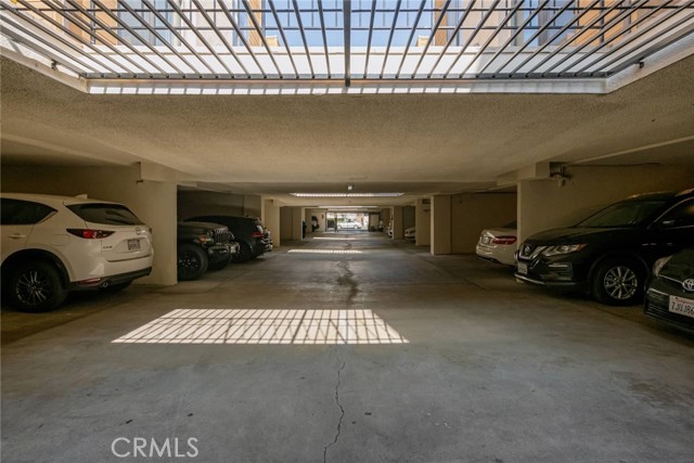 2 Bed Home for Sale in Sherman Oaks, California