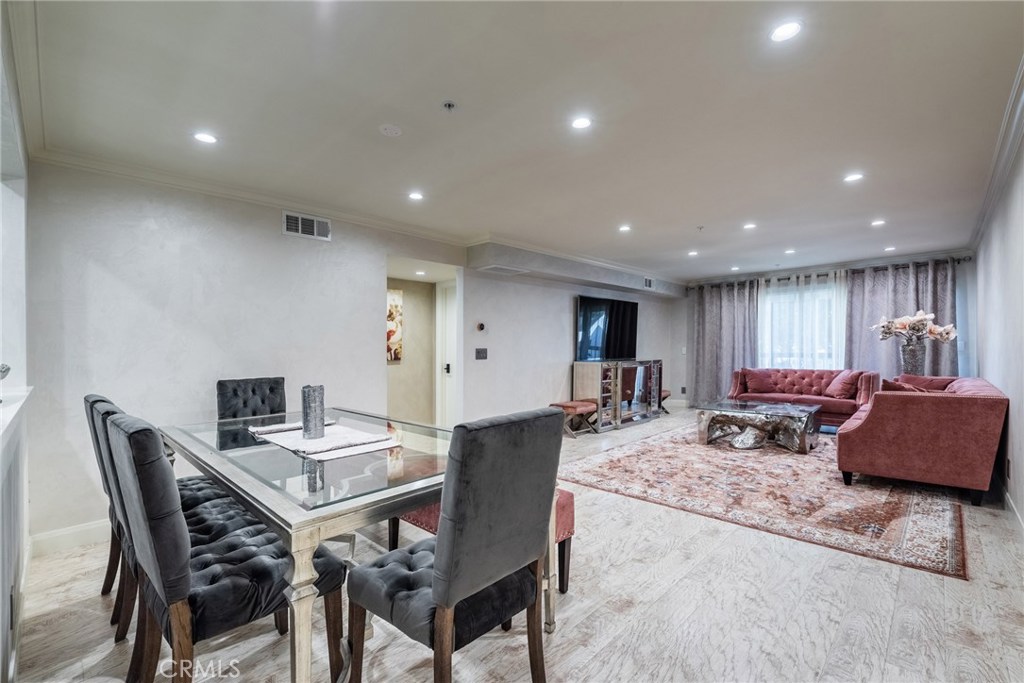 Photo for 1020 DAVIS Avenue, 105, Glendale, CA 91201 - Listing #SR-19270214 1020 DAVIS Avenue, 105, Glendale, CA 91201