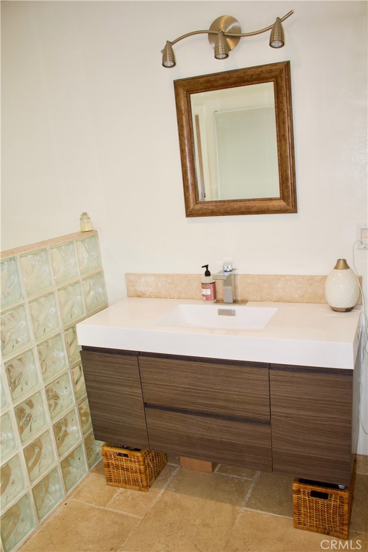 Photo for 6715 Corbin Avenue, Winnetka, CA 91306 - Listing #SR-19281417 6715 Corbin Avenue, Winnetka, CA 91306