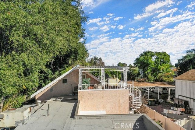 3 Bed Home for Sale in Lake Balboa, California