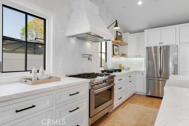 3 Bed Home for Sale in Sherman Oaks, California