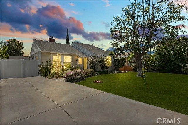 2 Bed Home for Sale in Van Nuys, California