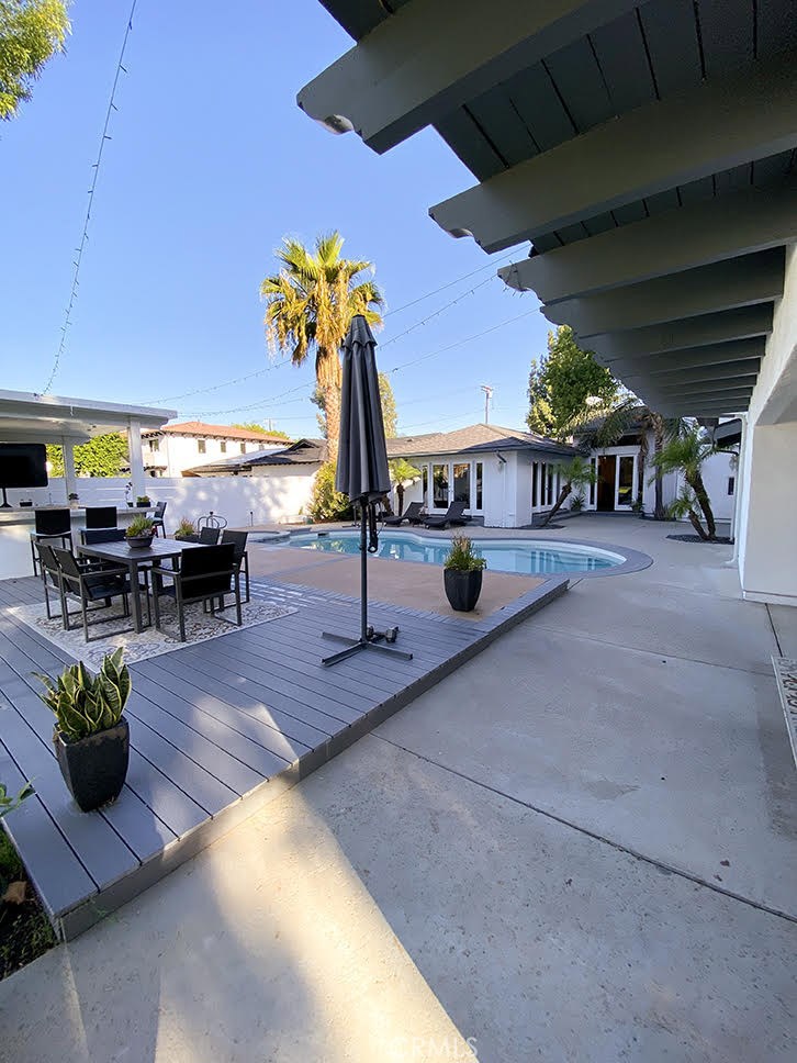 Photo for 22904 CALVERT Street, Woodland Hills, CA 91367 - Listing #SR-19233566 22904 CALVERT Street, Woodland Hills, CA 91367