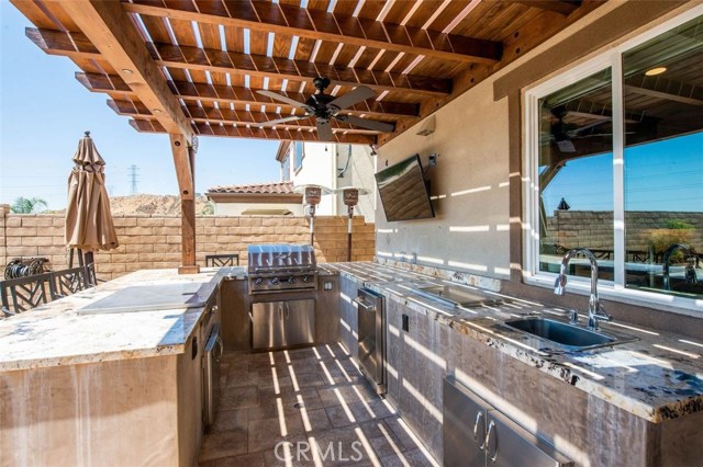 5 Bed Home for Sale in Saugus, California