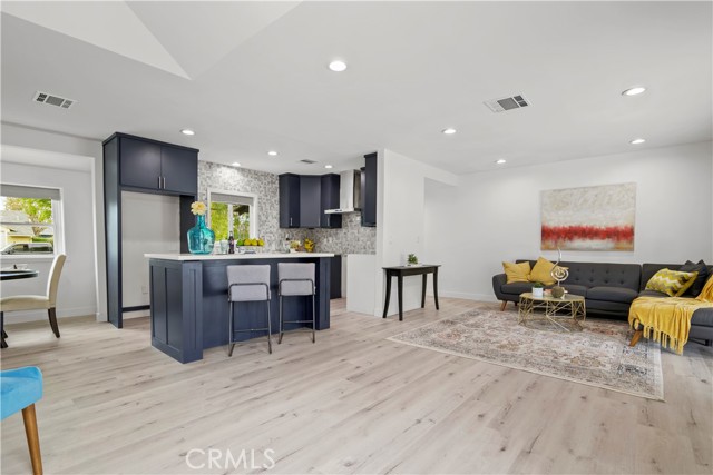 3 Bed Home for Sale in Lake Balboa, California