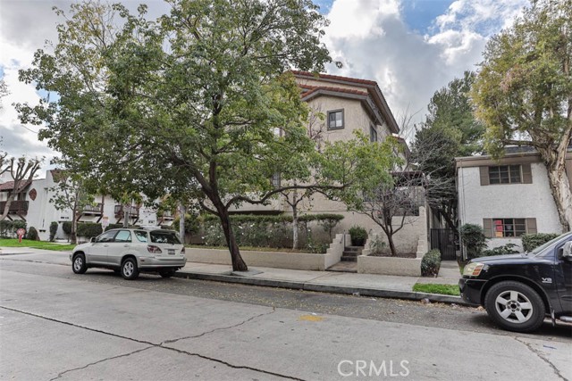 2 Bed Home for Sale in Studio City, California