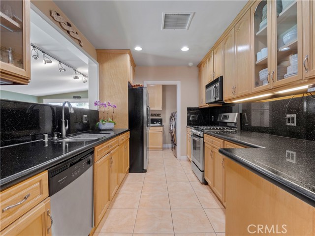 4 Bed Home for Sale in Sherman Oaks, California