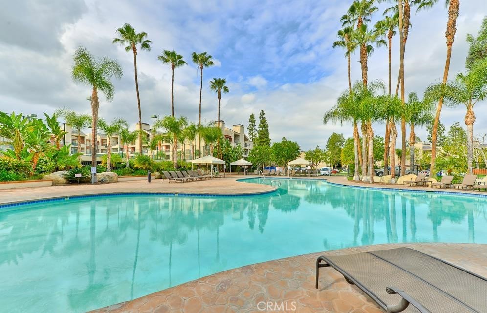 Photo for 21500 BURBANK Boulevard, 305, Woodland Hills, CA 91367 - Listing #SR-19282412 21500 BURBANK Boulevard, 305, Woodland Hills, CA 91367