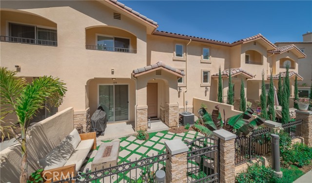 Detail Gallery Image 1 of 1 For 1218 Vista Heights Ct, Newbury Park,  CA 91320 - 3 Beds | 2/1 Baths