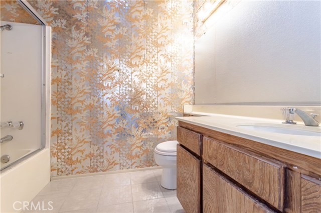 2 Bed Home for Sale in Van Nuys, California