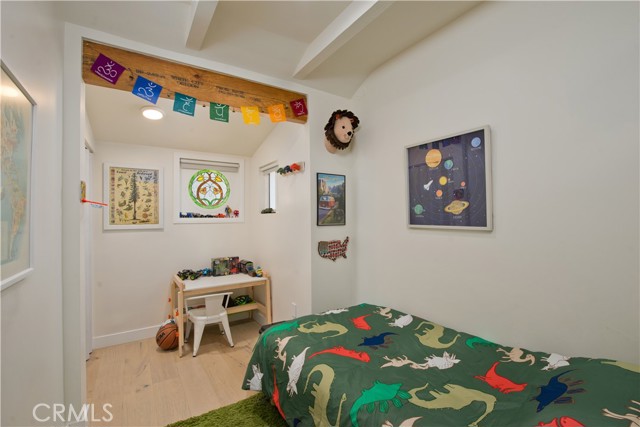 4 Bed Home for Sale in Sherman Oaks, California