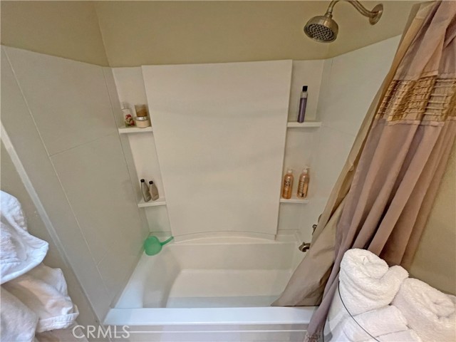 3 Bed Home for Sale in Lake Balboa, California