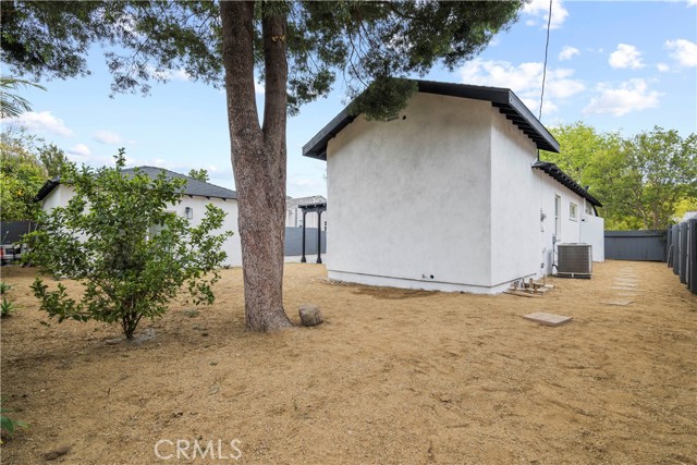 3 Bed Home for Sale in Lake Balboa, California