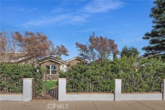 4 Bed Home for Sale in Sherman Oaks, California