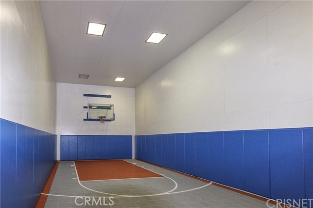 Photo for 5525 Canoga Avenue, 219, Woodland Hills, CA 91367 - Listing #SR-19278251 5525 Canoga Avenue, 219, Woodland Hills, CA 91367