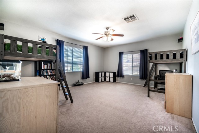 5 Bed Home for Sale in Rosamond, California