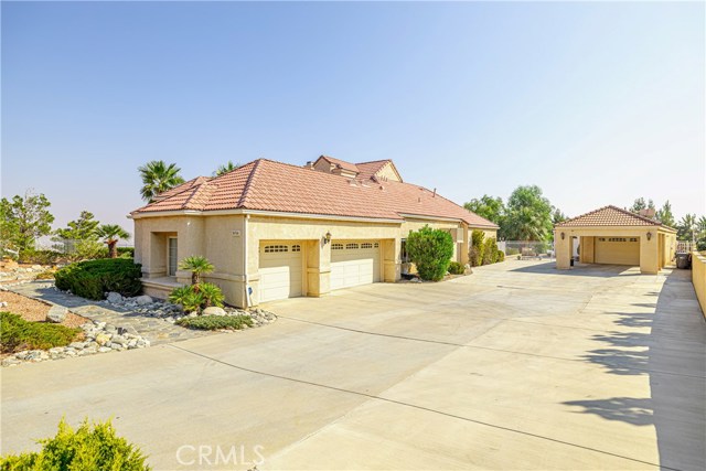 6 Bed Home for Sale in Palmdale, California