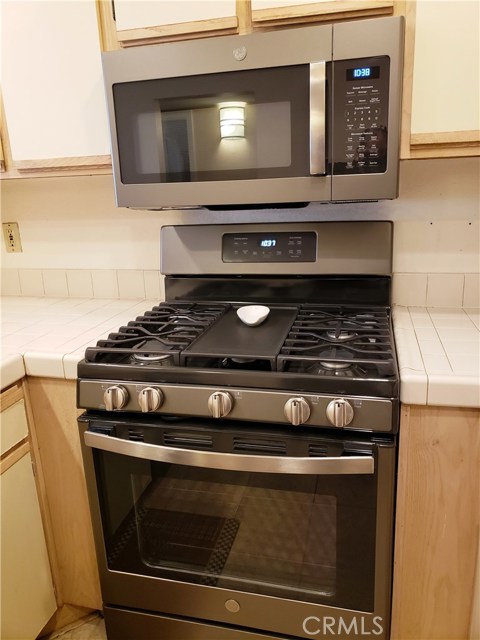 2 Bed Home for Sale in Calabasas, California