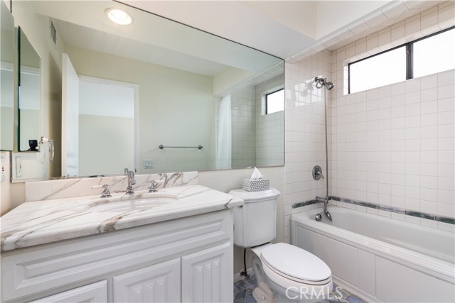 2 Bed Home for Sale in Burbank, California