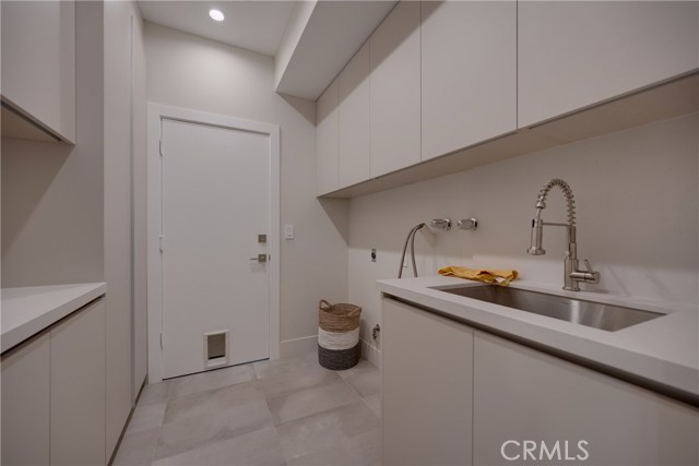 3 Bed Home for Sale in Encino, California