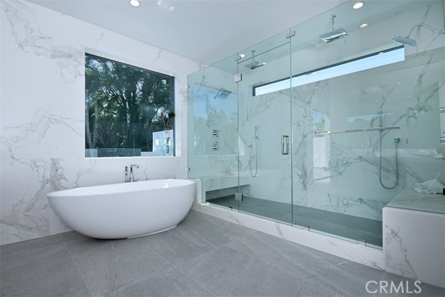 5 Bed Home for Sale in Sherman Oaks, California