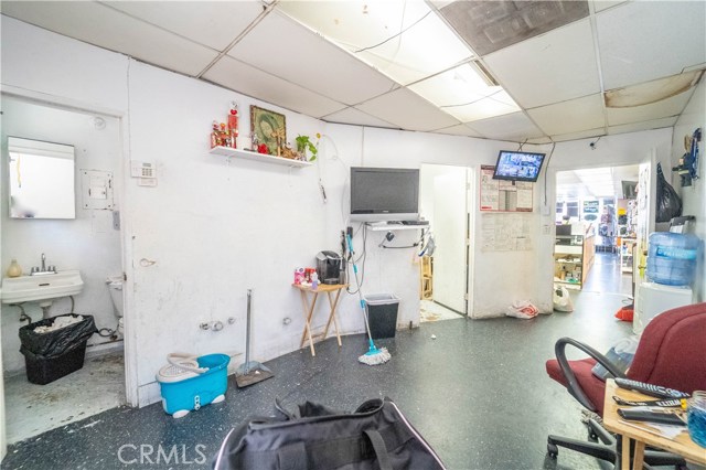 Tweedy, 90280, ,For Sale,Tweedy,SR20152434