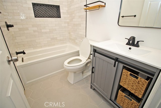 2 Bed Home for Sale in Granada Hills, California