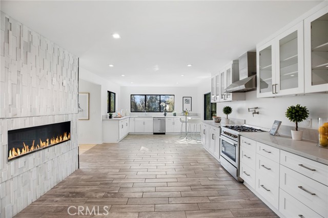 4 Bed Home for Sale in Hollywood Hills, California
