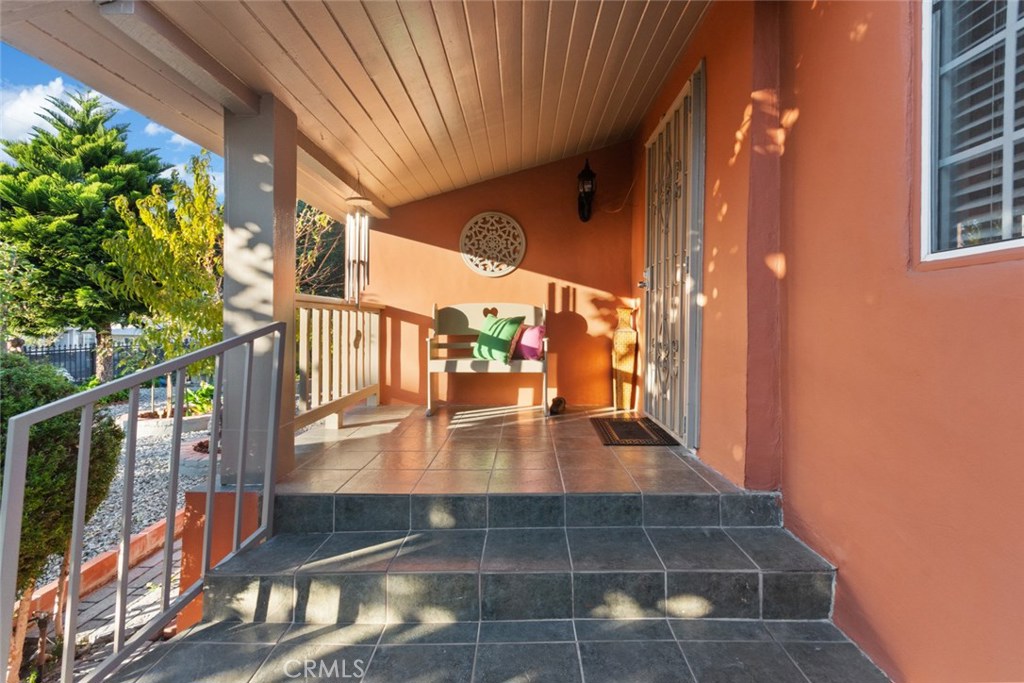 Photo for 10446 COMMERCE Avenue, Tujunga, CA 91042 - Listing #SR-19264417 10446 COMMERCE Avenue, Tujunga, CA 91042
