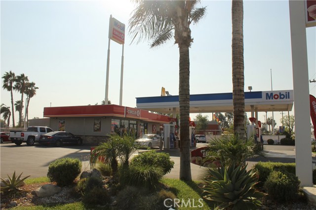 White, 93304, ,Commercial,For Sale,White,SR20204231