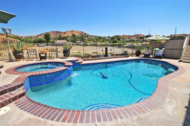 4 Bed Home for Sale in Saugus, California