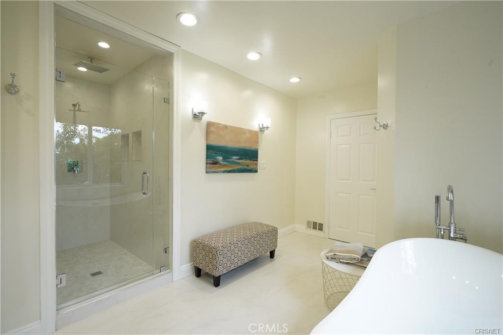 Photo for 5236 CASTLE Road, La Canada Flintridge, CA 91011 - Listing #SR-19241017 5236 CASTLE Road, La Canada Flintridge, CA 91011