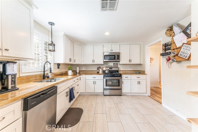 3 Bed Home for Sale in San Fernando, California