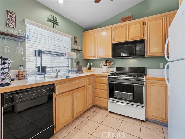 2 Bed Home for Sale in Saugus, California