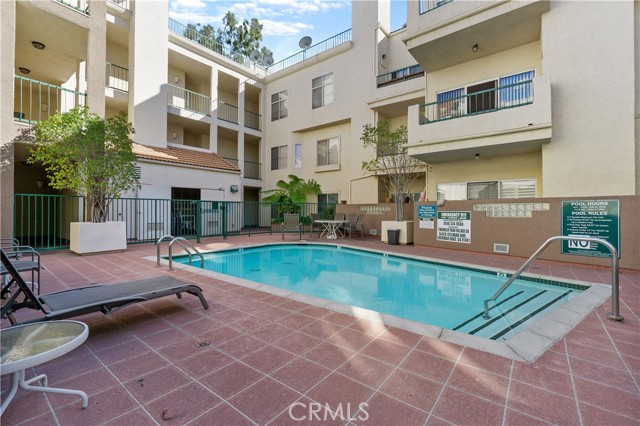 2 Bed Home for Sale in Sherman Oaks, California