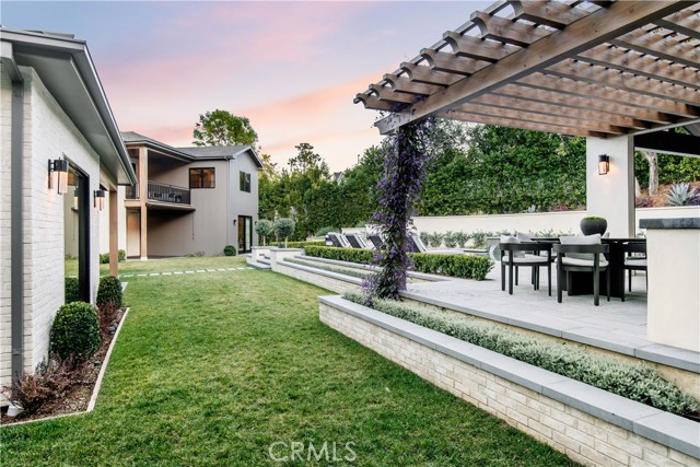 5 Bed Home for Sale in Encino, California