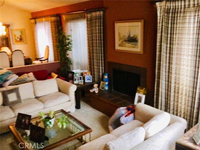 1148 Poinsettia Avenue, Manhattan Beach, California 90266, 3 Bedrooms Bedrooms, ,3 BathroomsBathrooms,Residential,Sold,Poinsettia,SR19011625