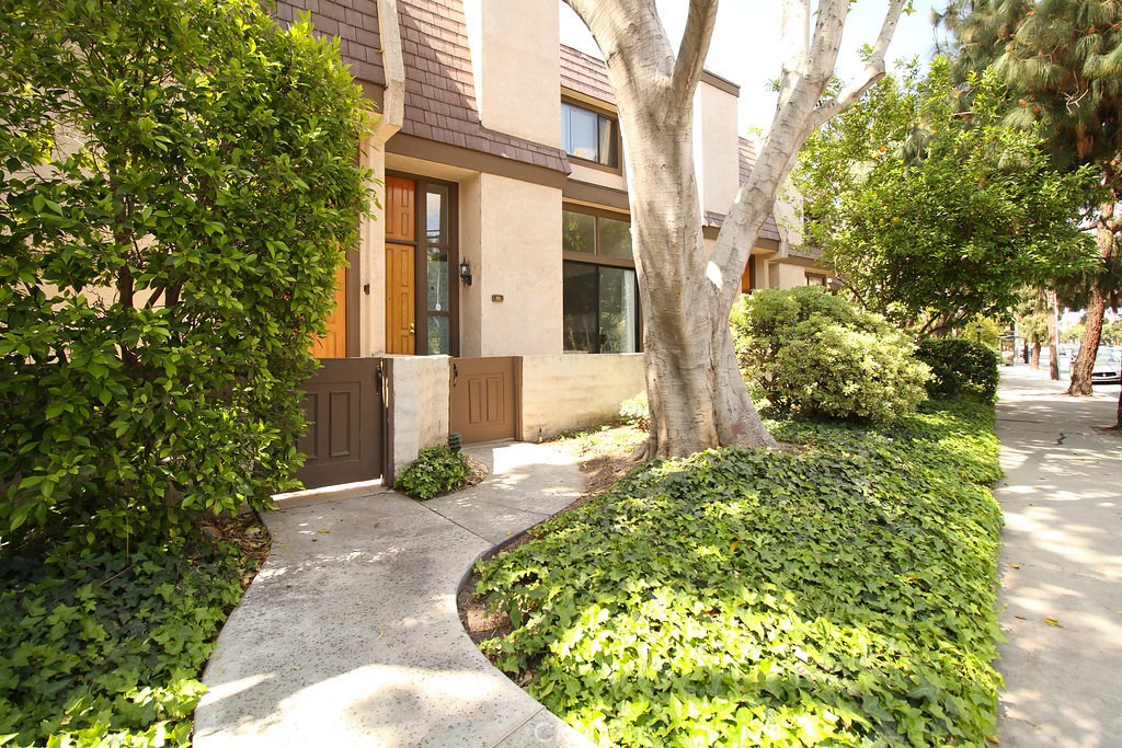 Photo of 9000 Vanalden Avenue #115, Northridge, CA 91324