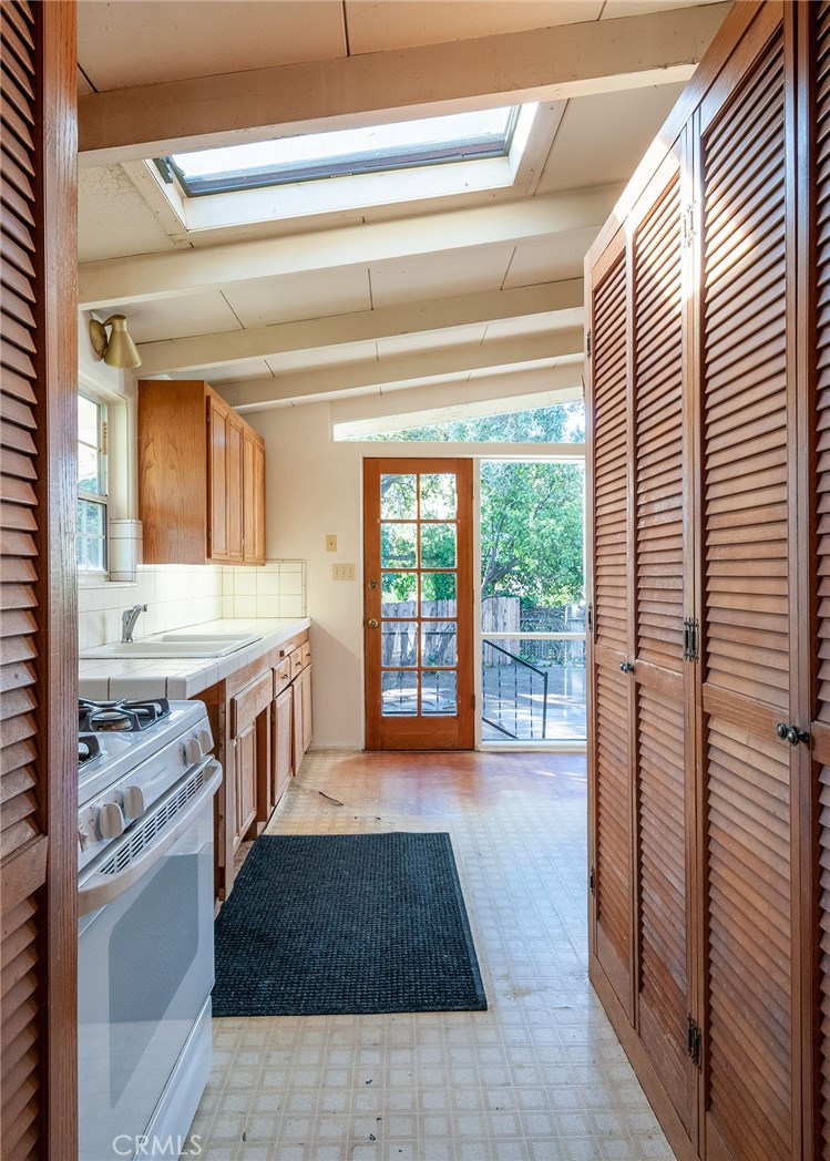 Photo for 9743 PALI Avenue, Tujunga, CA 91042 - Listing #SR-19267232 9743 PALI Avenue, Tujunga, CA 91042