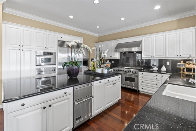5 Bed Home for Sale in Calabasas, California